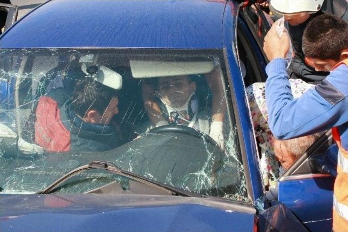 Boğazi&ccedil;i K&ouml;pr&uuml;s&uuml;&rsquo;nde Kaza