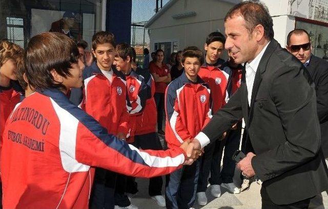 Abdullah Avcı Ve Okan Buruk, Altınordu&rsquo;yu Ziyaret Etti 1