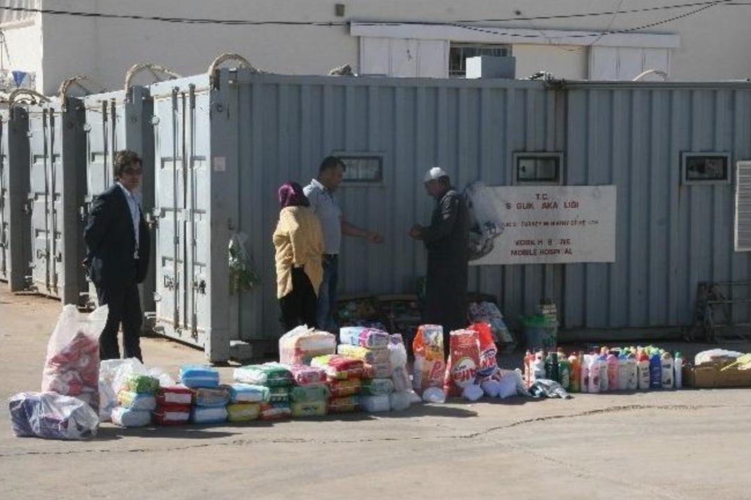Suriyelilerin &Uuml;lkelerinden Uzakta Bayram Hazırlıkları
