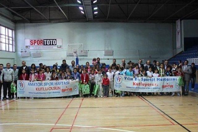 Hakkari’de Amatör Spor Haftası Etkinlikleri Sona Erdi