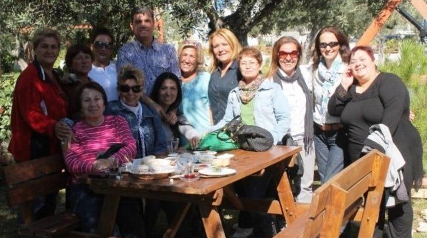 Gezginler Huzurevi Sakinleriyle Bir Araya Geldi