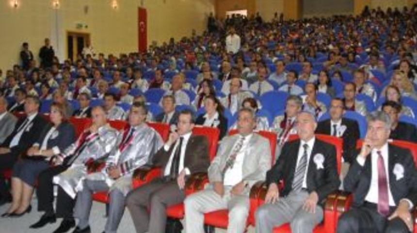 OK&Uuml; Akademik Yıl A&ccedil;ılışı T&ouml;renle Başladı