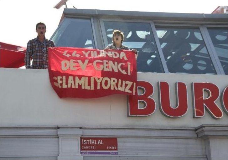 (özel Haber) Beyoğlu’nda Dev-genç Üyelerine Gözaltı G5