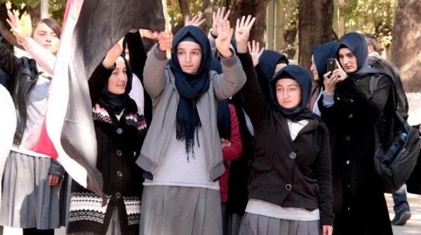 Mısır'daki Darbenin 100. G&uuml;n&uuml; &Ccedil;ankırı'da Protesto Edildi