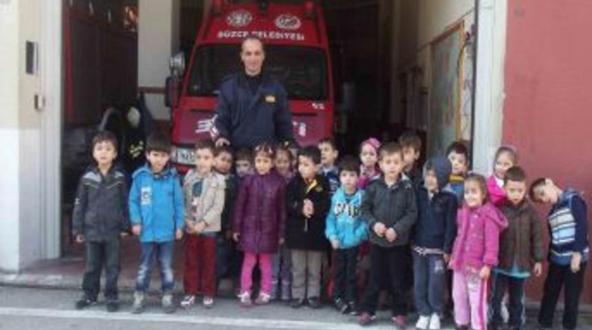 &Ouml;ğrenciler D&uuml;zce İtfaiyesini Ziyaret Etti