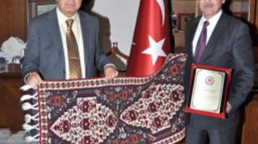 Hakkari&rsquo;den Eğirdir&rsquo;e Fidan Teşekk&uuml;r&uuml;