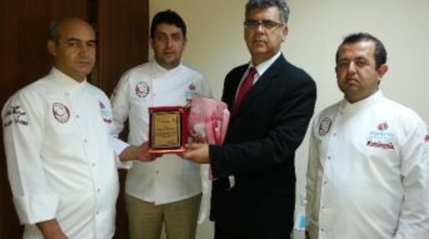 Aş&ccedil;ılar Derneği&rsquo;nden Tdkb Ajansı&rsquo;na Ziyaret