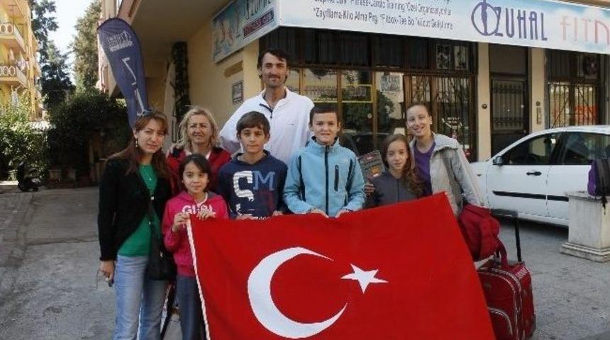 Sel&ccedil;uklu Sporcular Macaristan'da Yapılan Yarışmadan Dereceyle