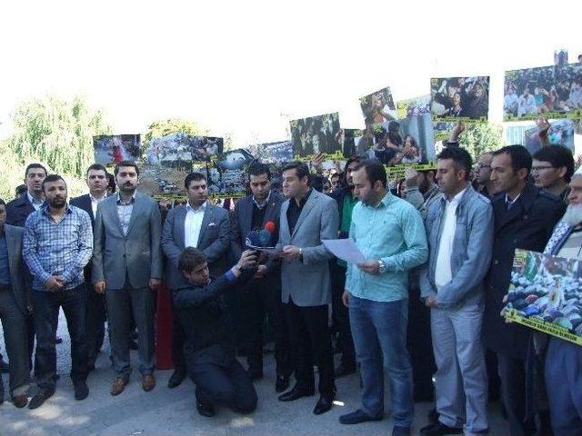 Genç Memur-sen Üyeleri Mısır'daki Darbeyi Protesto Etti