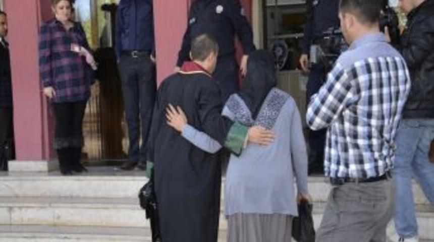 Bir G&ouml;z Oda Isteyen Eşini T&uuml;fekle &Ouml;ld&uuml;ren Kocaya M&uuml;ebbet Hapis Verildi