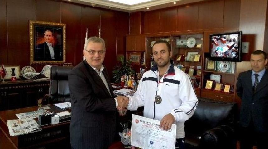 Dağ, Şampiyon Karatecileri Ağırladı