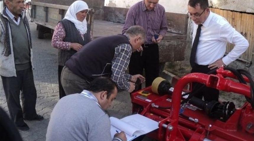 Y&uuml;zde 50 Hibe Destekli Makine Ve Ekipmanlar &Ccedil;ift&ccedil;ilere Dağıtıldı