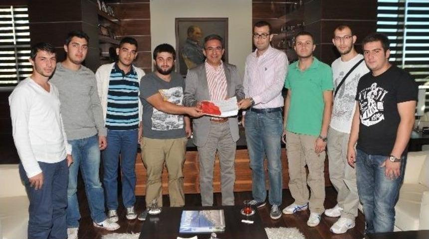 &Uuml;niversitelilerden Hızlı Tren İ&ccedil;in 1600 İmza