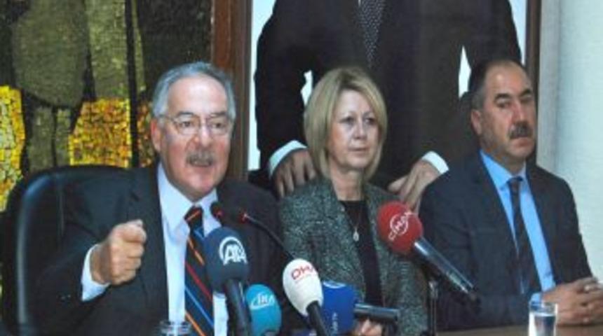 Ko&ccedil;&rsquo;tan Kıyafet Serbestisi Yorumu: Devlet Zaptiye Değildir