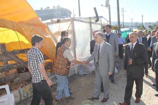 Vali Karahan Hayvan Pazarında İncelemelerde Bulundu