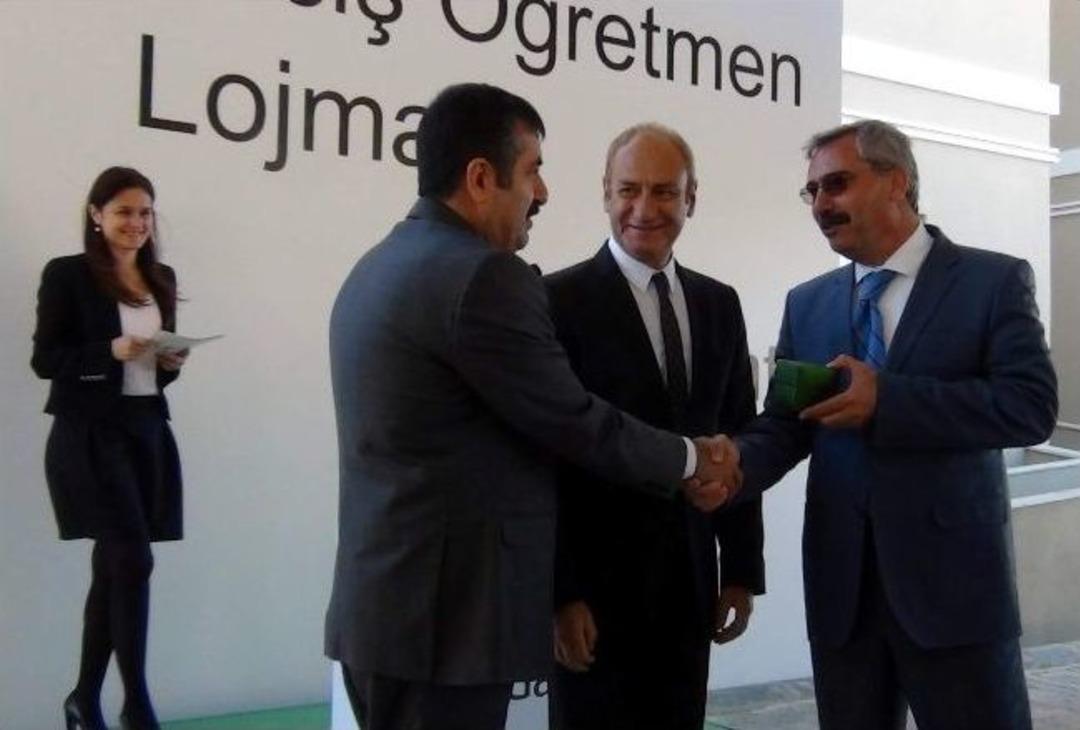 Garanti Bankası&rsquo;dan Erciş&rsquo;e &Ouml;ğretmen Lojmanı