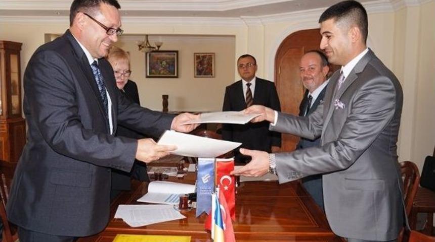 Eto Ve Kırım Ticaret Sanayi Odası Kardeş Oldu