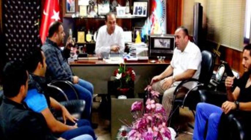 Ceyhanspor Yönetiminden Başkan Sözlü’ye Ziyaret