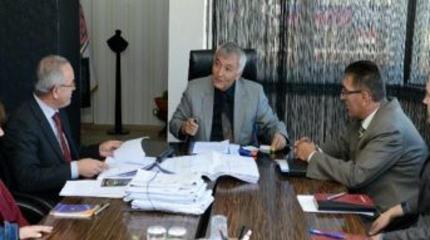 Başkan G&uuml;naydın Eleştirilere Rakamlarla Yanıt Verdi