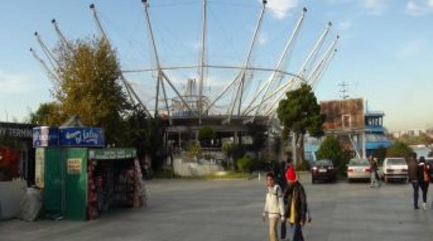 Kadık&ouml;y&rsquo;deki Balonun Kaldırıldığı Iddiasına Yalanlama