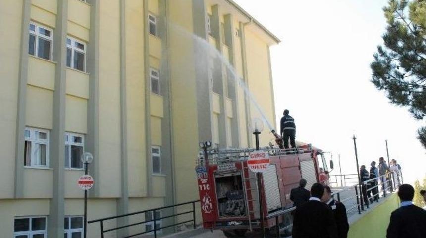 Bolvadin Devlet Hastanesi'nde Yangın Tatbikatı