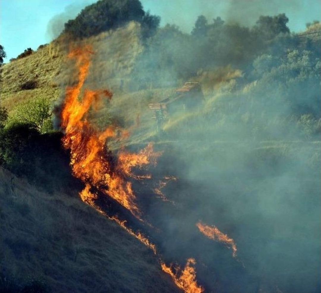 Ekim Ayazını Alevler Isıttı