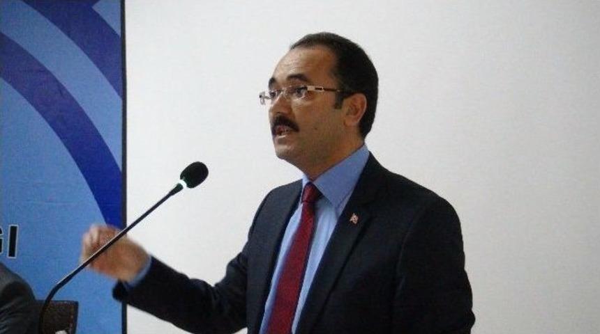 Uşak Ak Parti'de İlk Aday Adayı Nurullah Cahan Oldu