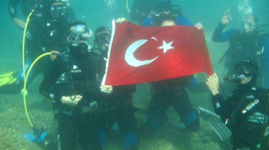 Polis Meslek Y&uuml;ksekokulu &Ouml;ğrencileri Dalış Eğitimi Aldı