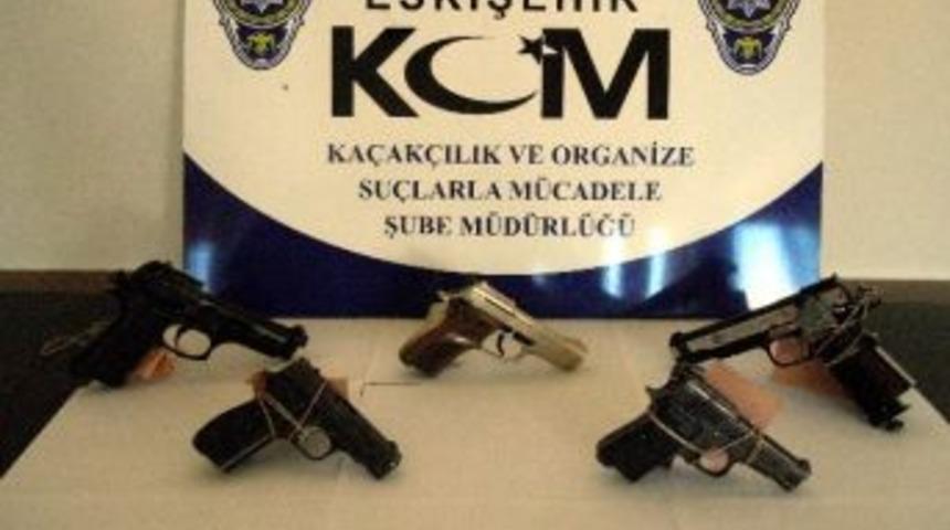 Eskişehir&rsquo;de Silah Ticareti Yapıldığı İddiası