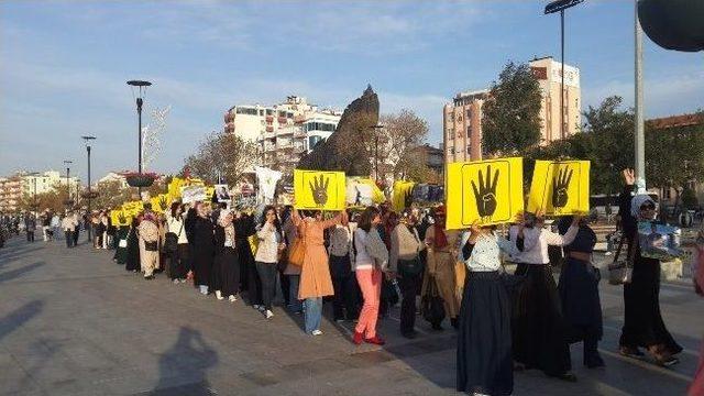 Mısır Darbesinin 100. Gününde Çanakkale’de Rabia Eylemi