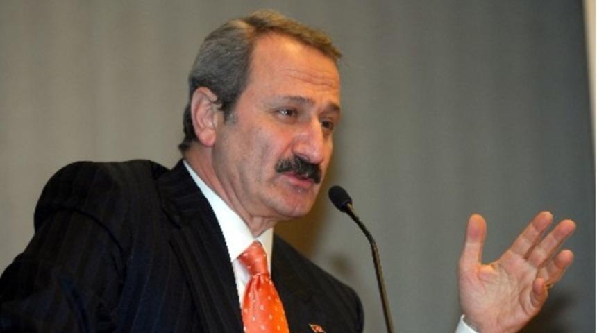 Zafer &Ccedil;ağlayan'ın saat a&ccedil;ıklaması Twitter'ı salladı