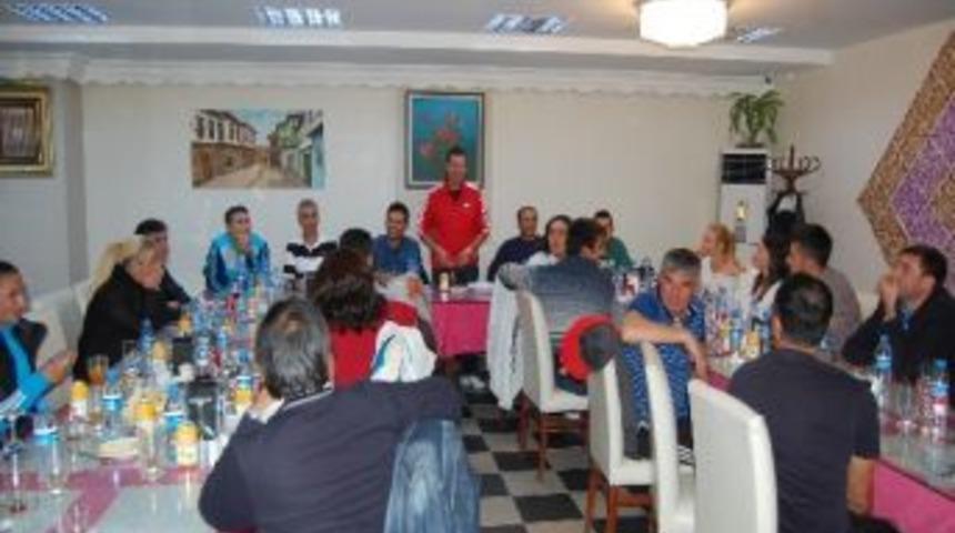 K&uuml;tahyalı Hentbolc&uuml;lerden Birlik &Ccedil;ağrısı