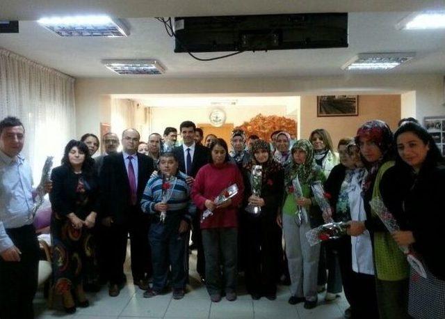 Uşak&rsquo;ta D&uuml;nya Ruh Sağlığı G&uuml;n&uuml; Etkinlikleri 2