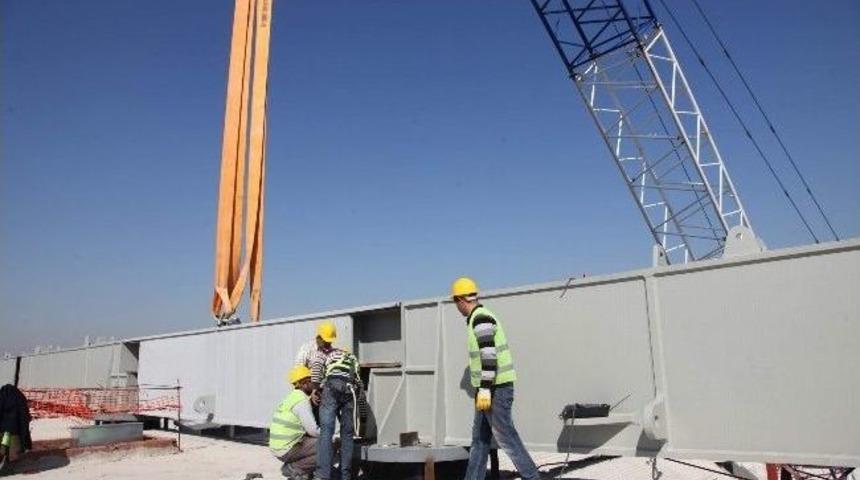 Timsah Arena &Ccedil;atısında &Uuml;st D&uuml;zey Deprem G&uuml;venliği