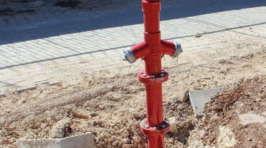 Sokaklara Yangın Vanaları Yerleştiriliyor