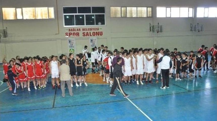 Bağlar Belediyesi Spor Kul&uuml;b&uuml; Sezon A&ccedil;ılışını Yaptı