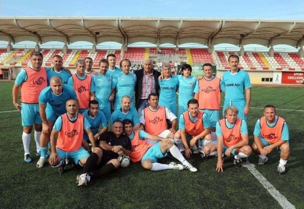 Ş&ouml;hretler Turnuvasında Fatih Terim&rsquo;e Destek, Mhk&rsquo;ye Tepki