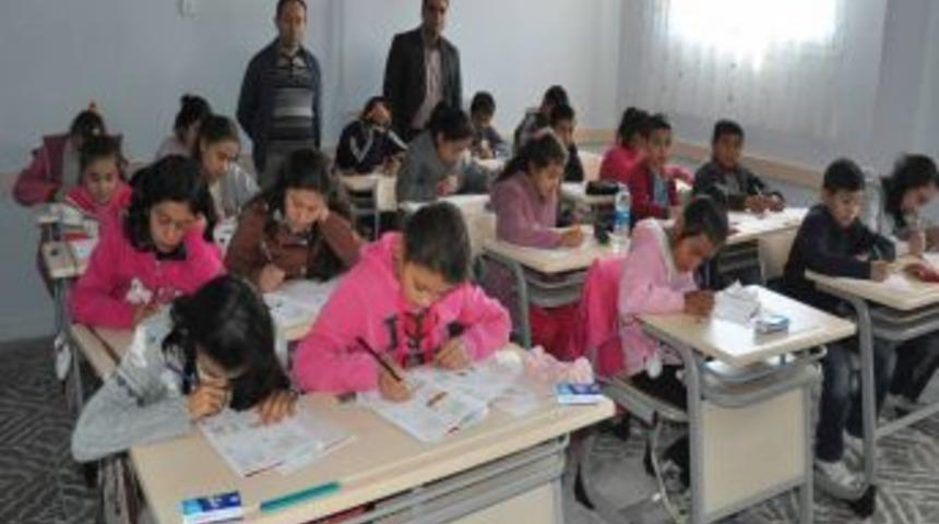 110 &Ouml;ğrenci Alacak Okuma Salonuna 600 Kişi M&uuml;racaat Etti