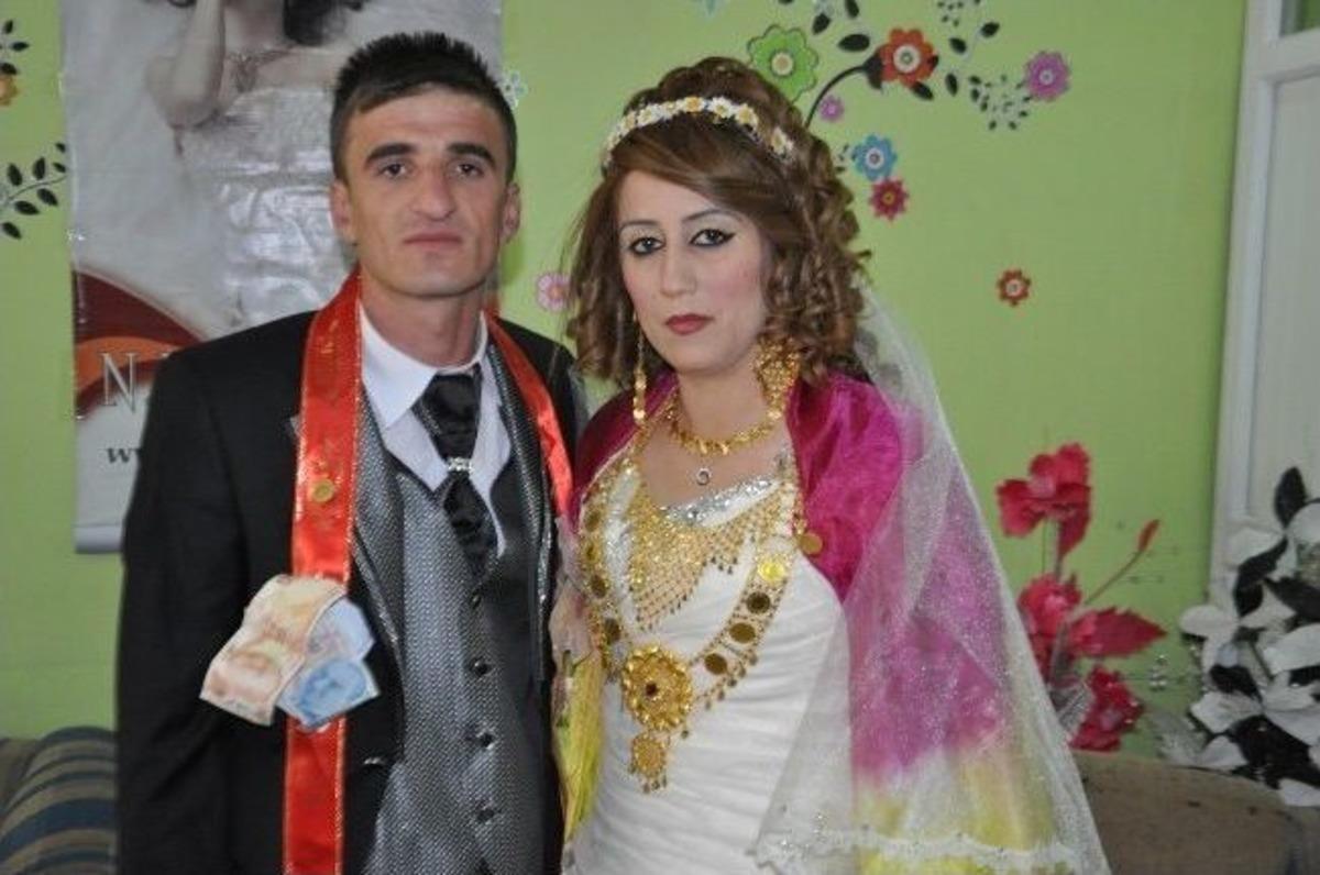 Hakkarili Ses Sanat&ccedil;ısının Mutlu G&uuml;n&uuml;