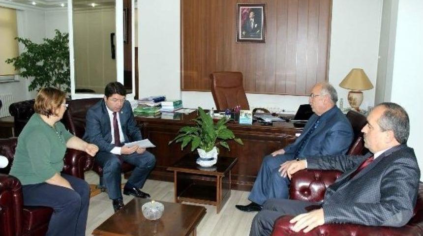 Milletvekili Tun&ccedil;&rsquo;tan İl &Ouml;zel İdaresi&rsquo;ne Ziyaret