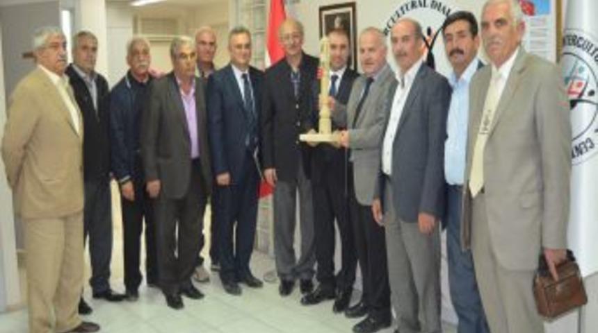 İZDİM'e Birlikte Yaşama K&uuml;lt&uuml;r&uuml;ne Katkı &Ouml;d&uuml;l&uuml;