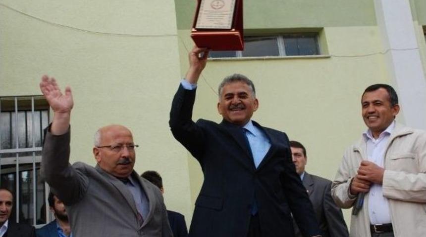 Melikgazi Belediye Başkanı Memduh B&uuml;y&uuml;kkılı&ccedil;, Keykubat Anadolu İmam Hatip Lisesi&rsquo;nin Konuğu