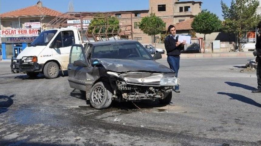 Sorgun&rsquo;da Trafik Kazası: 4 Yaralı