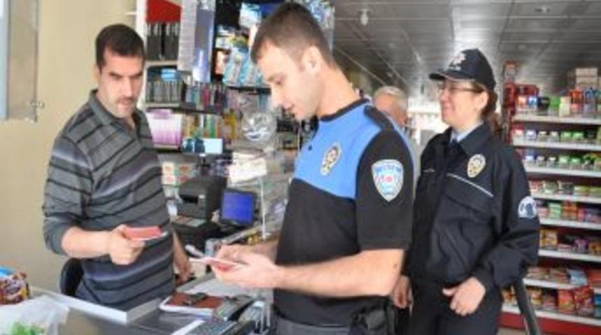 Polis Broş&uuml;rle Uyardı
