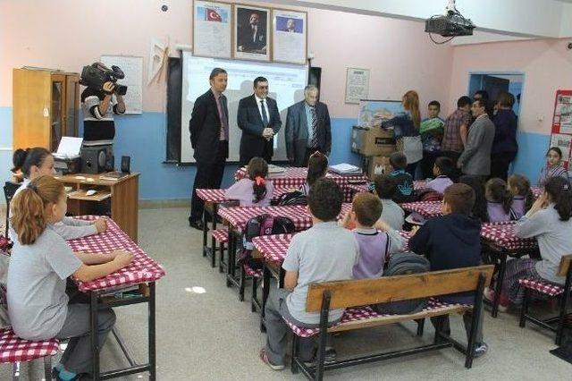 Öğretmenin Çağrısına Kulak Verdiler 1