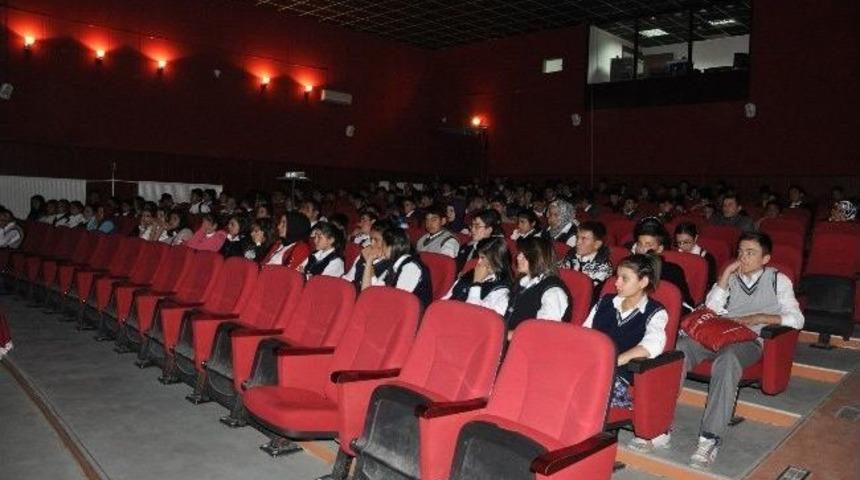 Sorgun&rsquo;da &Ouml;ğrencilere Ter&ouml;r Konferansı