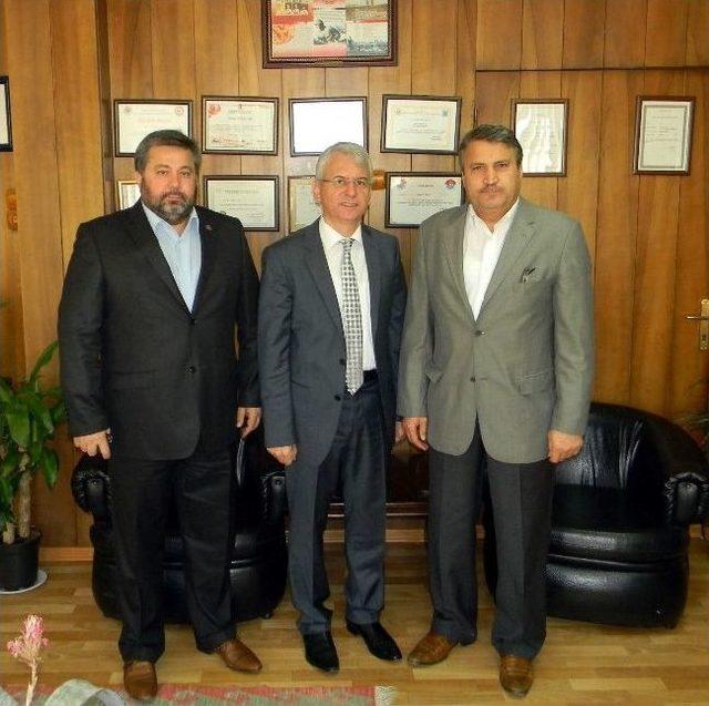 &Ccedil;er&ccedil;i&rsquo;den Başhekim Ayer&rsquo;e Ziyaret 1