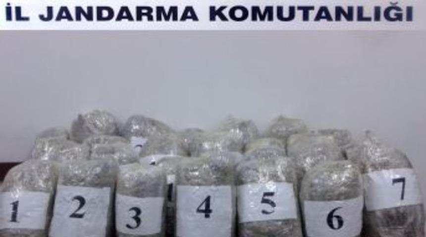 Otomobilden 64 Kilo Esrar &Ccedil;ıktı