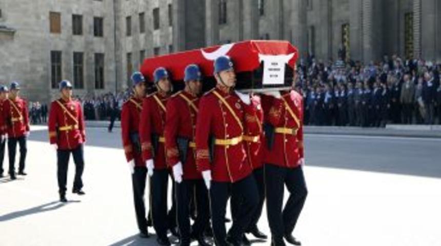 Nevzat K&ouml;soğlu&rsquo;nun Cenaze T&ouml;reninde Gerginlik