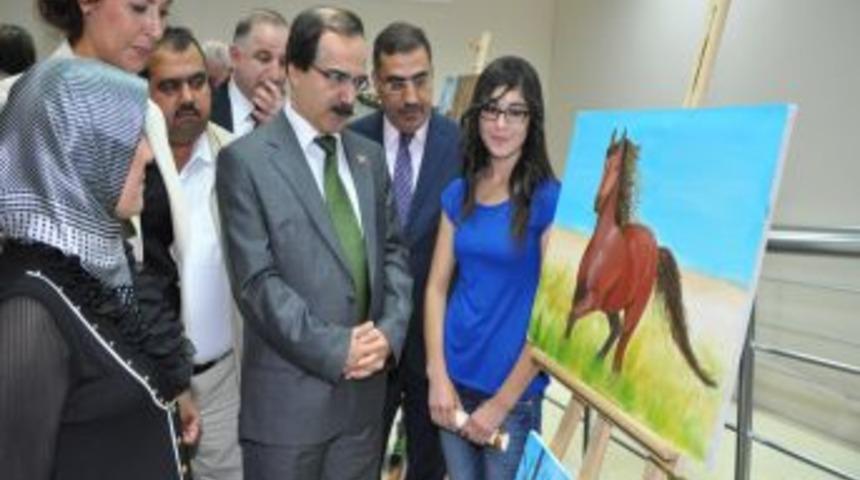 G&ouml;rme Engelliler Resim Sergisi A&ccedil;tı